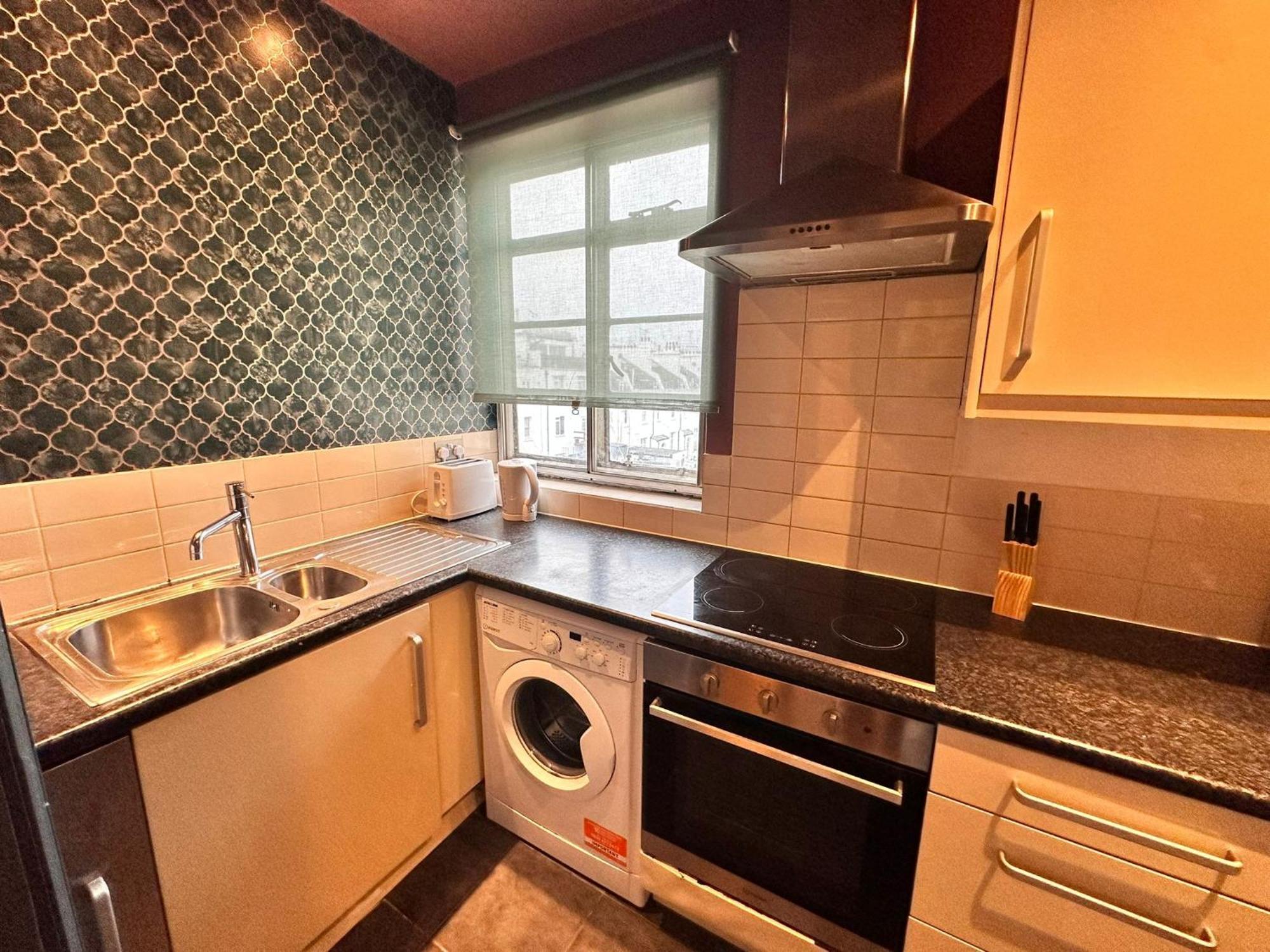 Paddington Station - 2-Bedrooms, 2-Baths And Living Room - Posh Apartment In Central London Exteriör bild